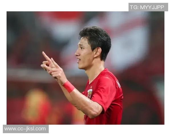 蓉城逆境中失利韩鹏飞错失良机延吉头球双响助队反超比分